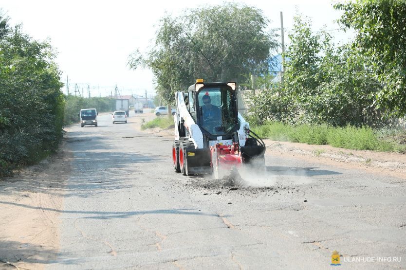 Фото Ямочный ремонт в столице Бурятии выполнен уже на 73%