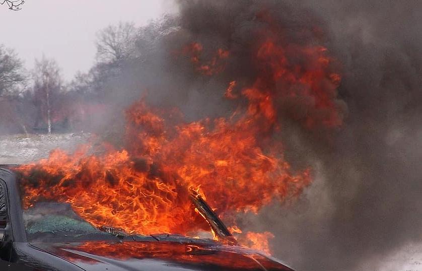 Фото На федеральной трассе в Бурятии сгорел автомобиль