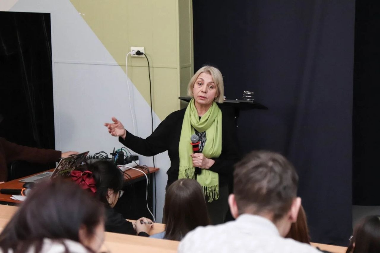 Фото В вузах Бурятии состоялось открытие Года единства народов России 