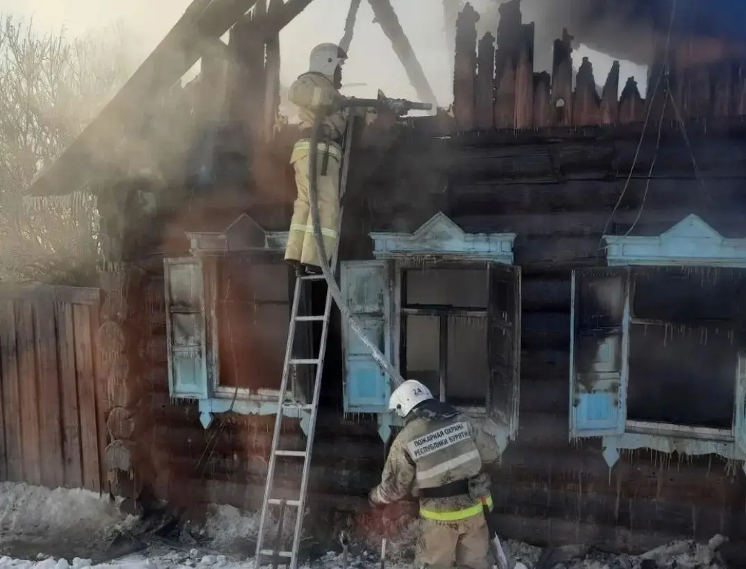 Фото Три человека погибли при пожаре в Бурятии (ФОТО)