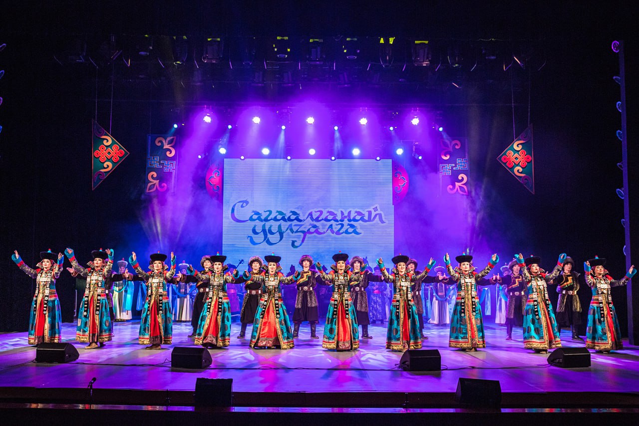 Фото Бурятский театр «Байкал» отправится с праздничными концертами в Читу