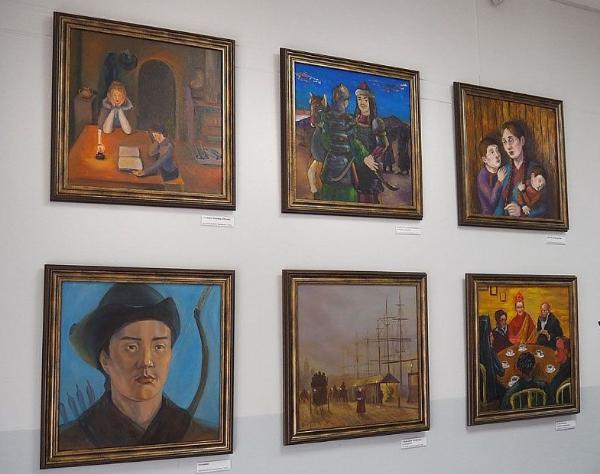 Фото В Бурятии открыта выставка к 100-летию Даширабдана Батожабая