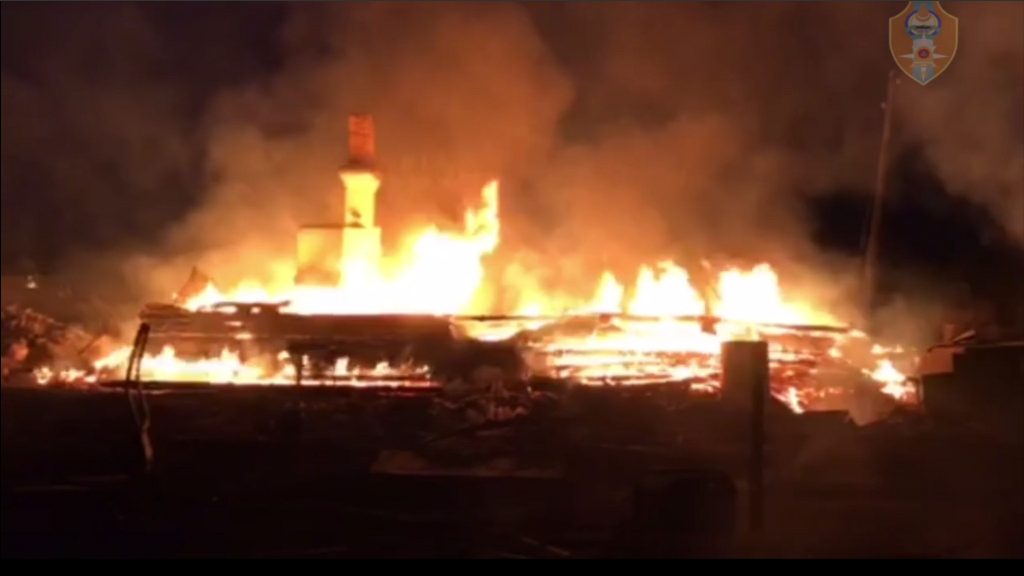 Фото Два человека погибли в пожаре в Курумканском районе Бурятии