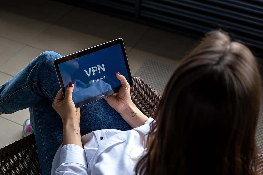 Фото Жителей Бурятии предупреждают об опасности использования сервисов VPN