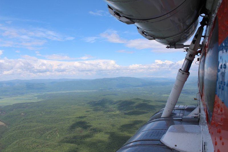 Фото Вертолет из Иркутска вылетел в Окинский район Бурятии для спасения двух туристов