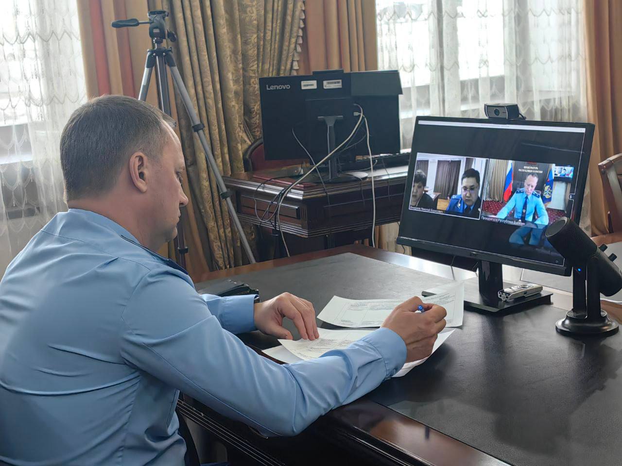 Фото Прокурор Бурятии провел прием жителей Северо-Байкальского района