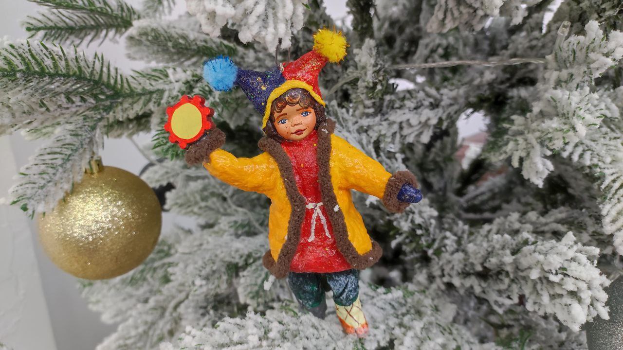 Фото В Бурятии сотни детей остались без новогодних подарков