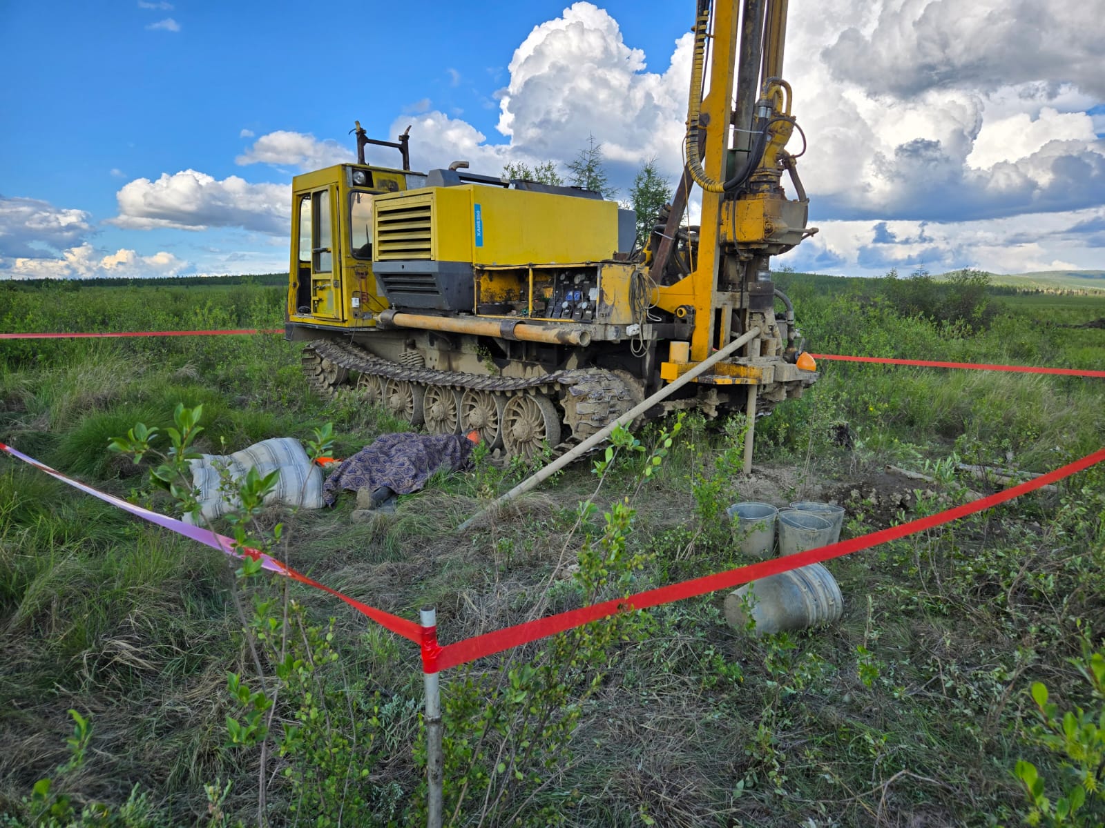 Фото Машинист буровой установки погиб на рабочем месте в районе Бурятии 