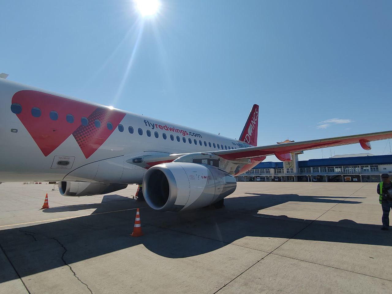 Фото Дебошир из Улан-Удэ летел в Москву, а попал в полицию