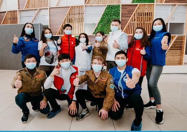 Фото В Улан-Удэ акции взаимопомощи #МыВместе исполнился год