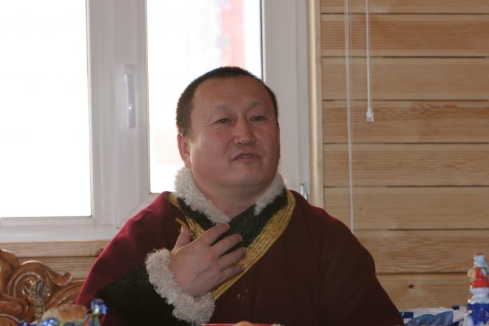 Фото В Бурятии глава буддистов России обвинил власть в больших откатах