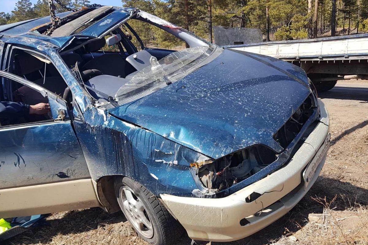 Фото В районе Бурятии бесправные и пьяные водители попали в ДТП (ФОТО)
