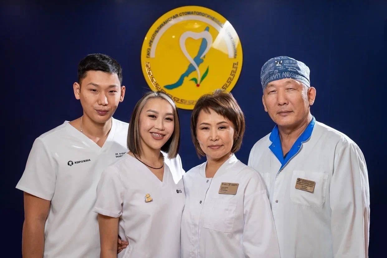 Фото Жителям Бурятии рассказали про медицинскую династию Дамбаевых