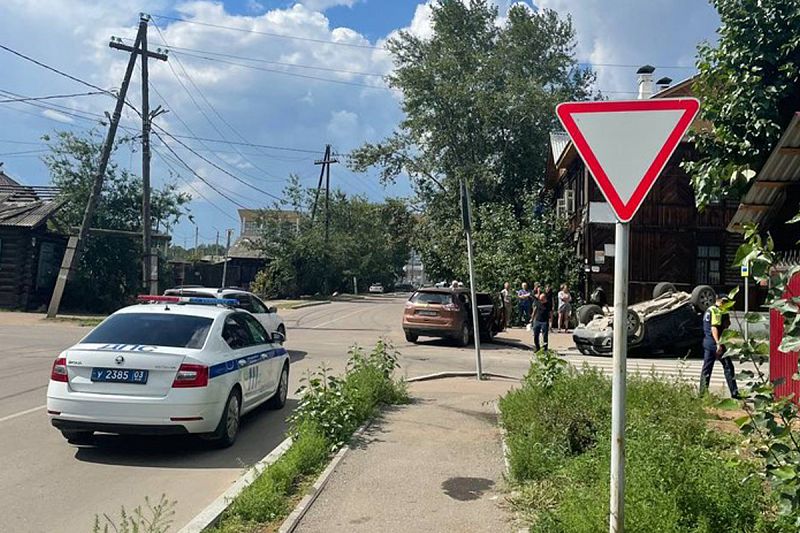 Фото В Улан-Удэ две семимесячные девочки попали в ДТП