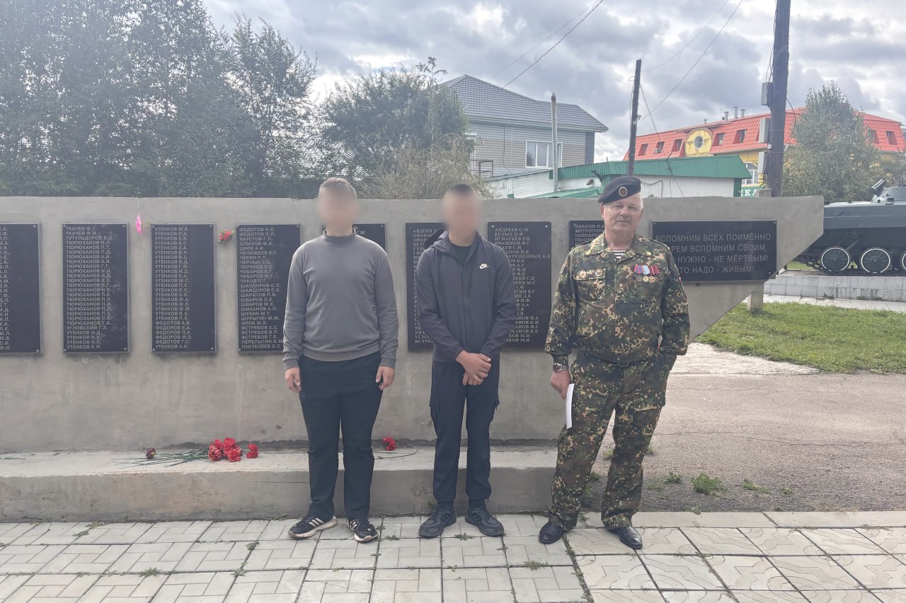 Фото В Бурятии малолетние нарушители встретились с ветераном боевых действий