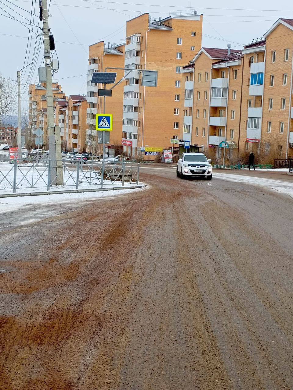 Фото В Улан-Удэ подсыпают дороги в усиленном режиме