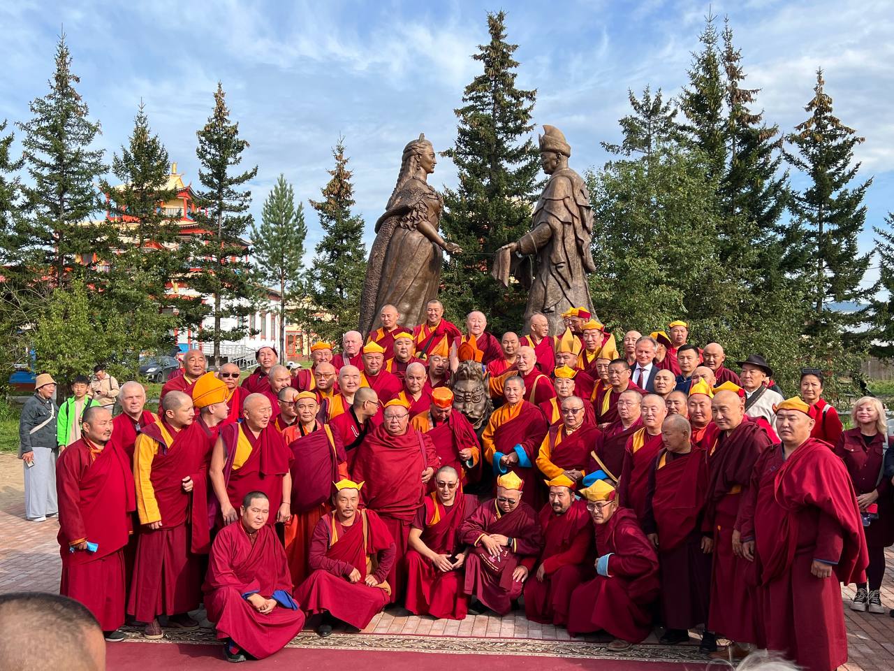 Фото Президент России поприветствовал участников праздника в Иволгинском дацане Бурятии