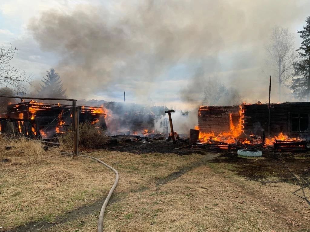 Фото В городе Бурятии произошла серия поджогов расселенных домов