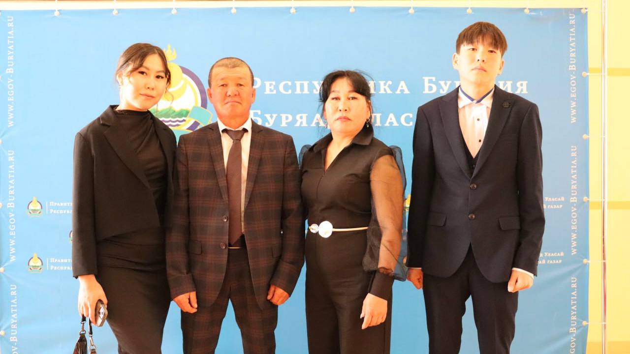 Фото Семью из Бурятии признали лучшей «Сельской семьей» России