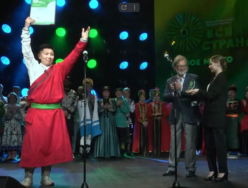 Фото Певец из Бурятии победил во всероссийском конкурсе этнической музыки «Вся страна» 
