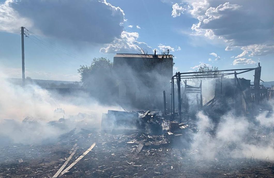 Фото В Бурятии за сутки сгорело 3 дома, квартира и муниципальная беседка 
