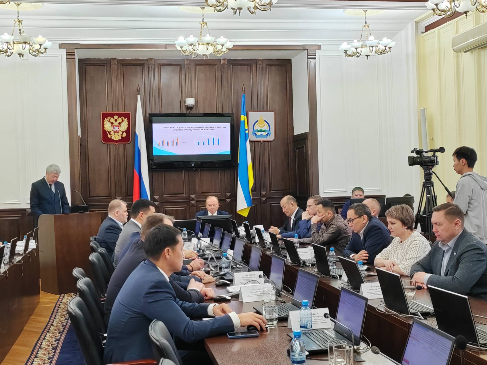 Фото Депутаты Народного Хурала обсудили вопросы эффективного использования имущества Бурятии 