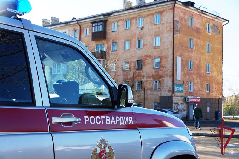 Фото Трое парней избили в Улан-Удэ владельца торговой точки