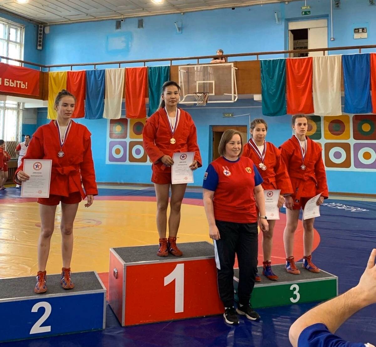 Фото Три медали чемпионата и первенства ДФО завоевали самбистки из Бурятии