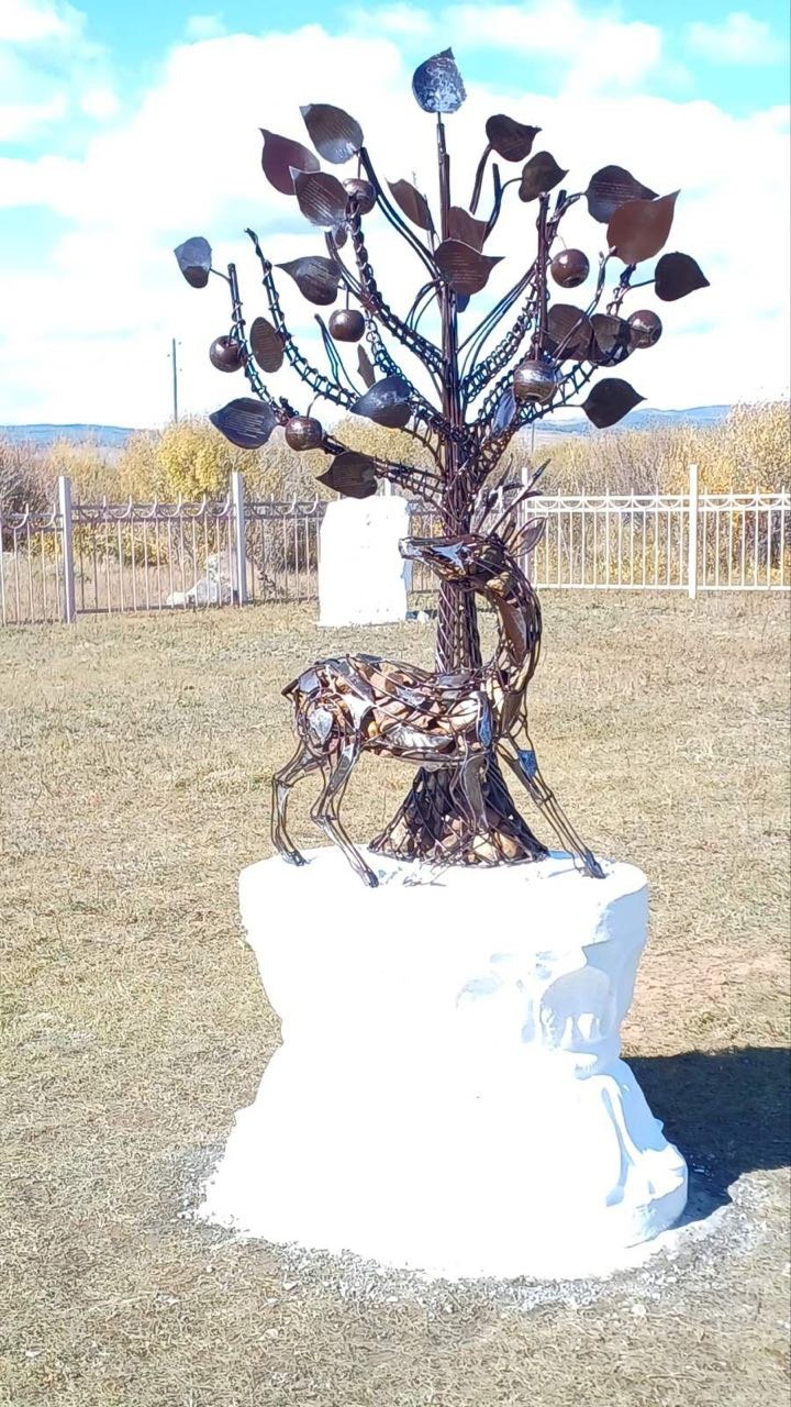 Фото В Еравнинском районе Бурятии появился новый арт-объект в Поэтическом саду
