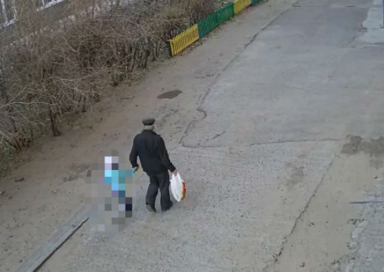 Фото Улан-удэнский педофил искал жертву на нескольких детских площадках
