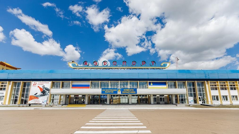 Фото Медицинская служба Улан-Удэнского аэропорта «Байкал» в очередной раз спасла пассажира
