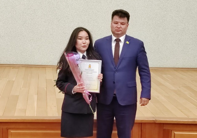 Фото Зампредседателя Улан-Удэнского горсовета поздравил ветеранов и работников службы ПДН