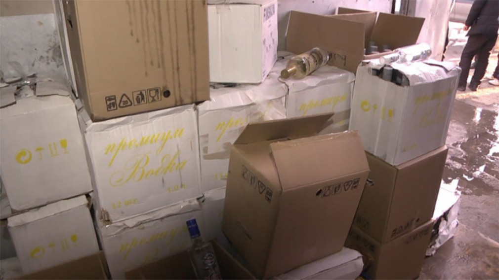 Фото В Иркутской области обнаружены склады поддельного алкоголя