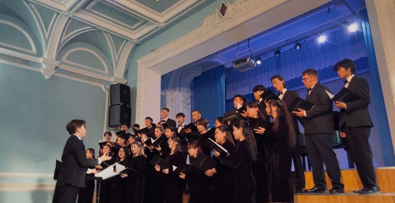 Фото Жюри хорового фестиваля-конкурса «Солнечный Иркутск» возглавил Майдар Дамбаев 