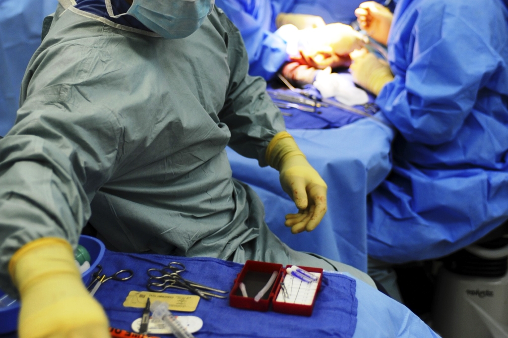 Фото В Бурятии хирурги сделали операцию на работающем сердце