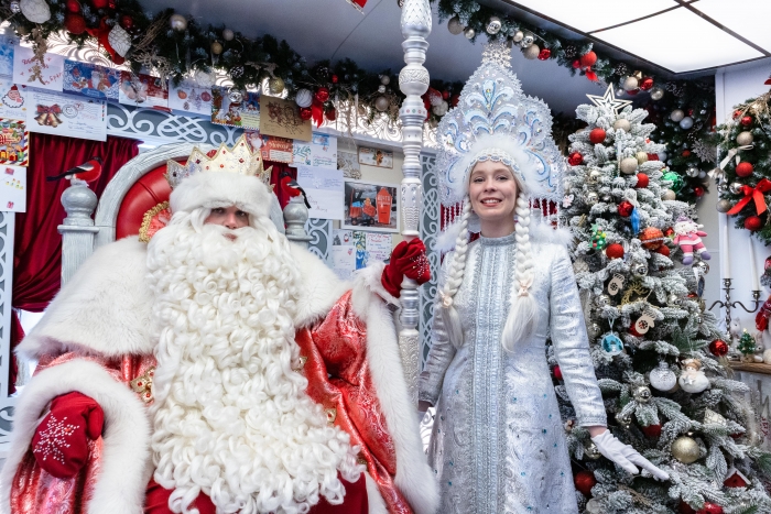 Фото Жители Бурятии могут обратиться на  горячую линию «Деда Мороза и его цифровых помощников»