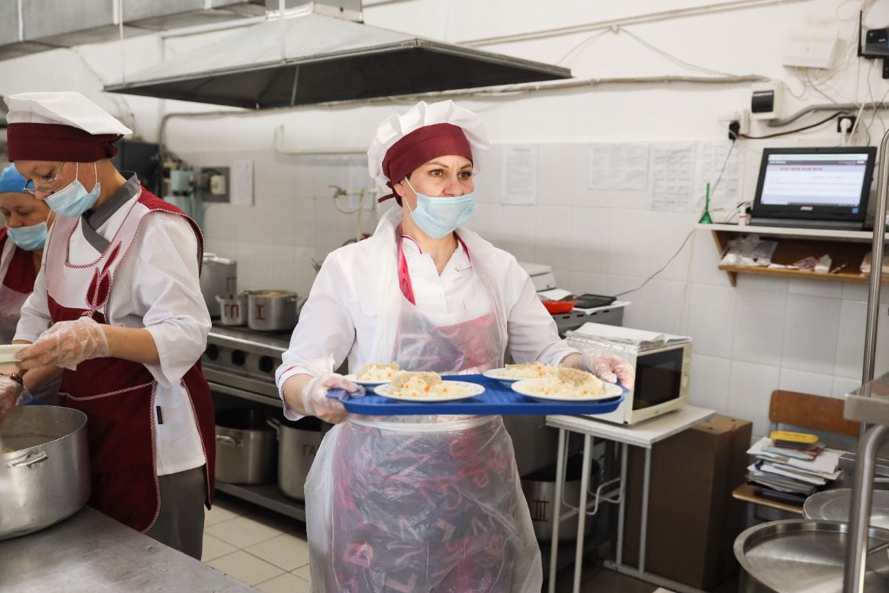Фото Для военных из Бурятии будет готовить заведующая школьной столовой из Улан-Удэ