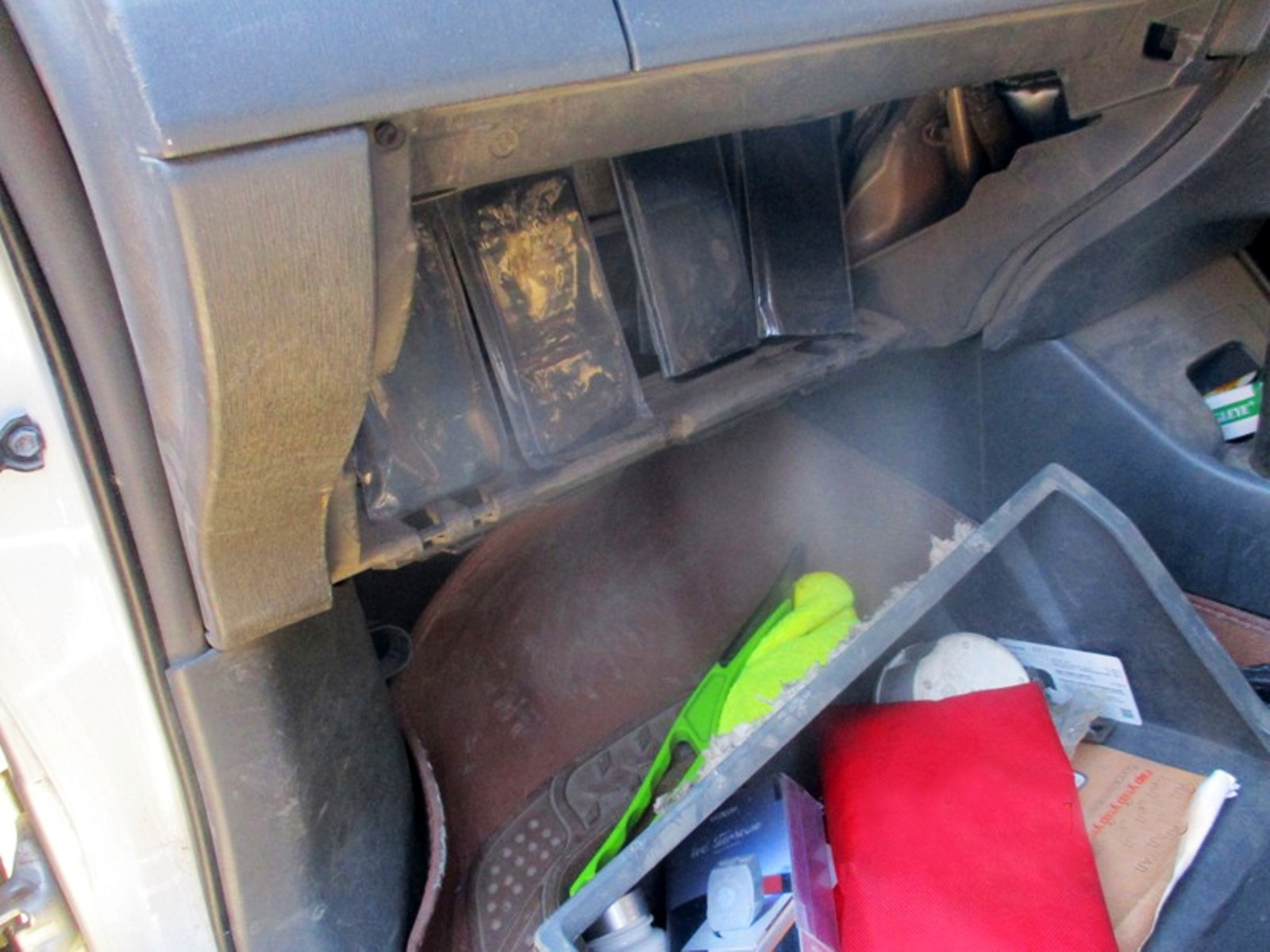 Фото В Бурятию пытались ввезти пять сотовых телефонов из Монголии