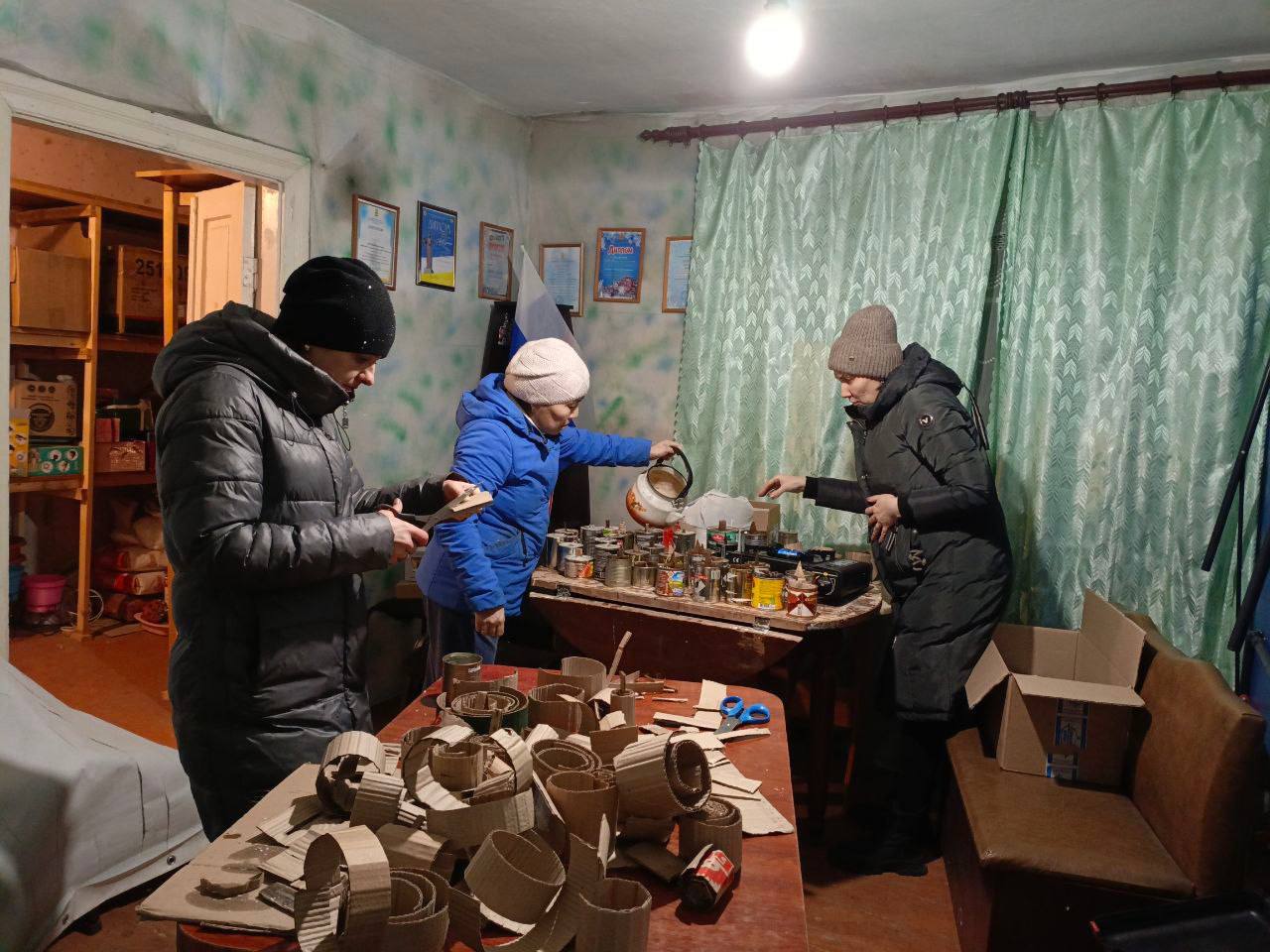 Фото ТОС «Любимый дворик» отправил блиндажные свечи бойцам СВО из Бурятии