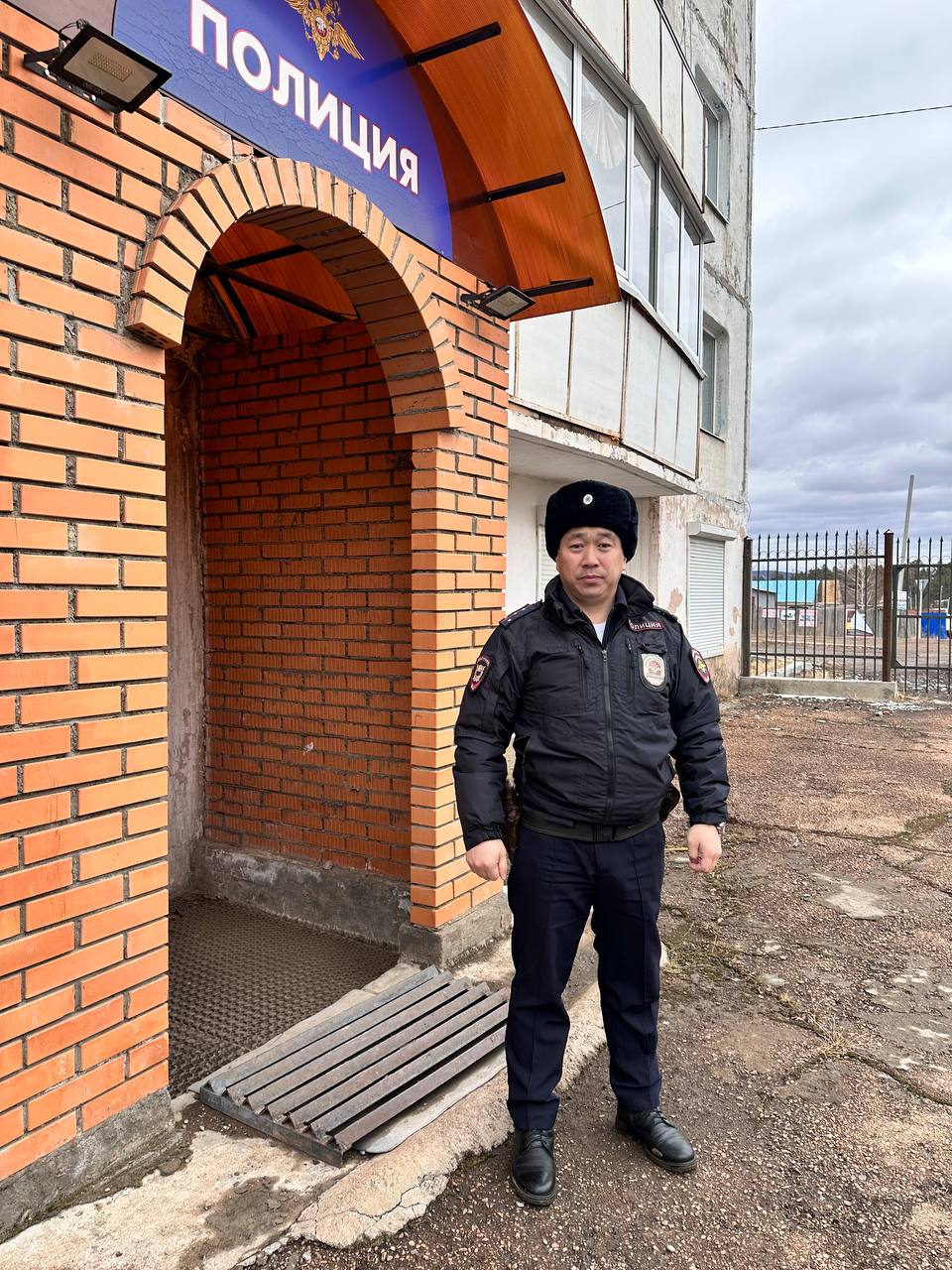 Фото В Бурятии за проявленное мужество поощрят участкового