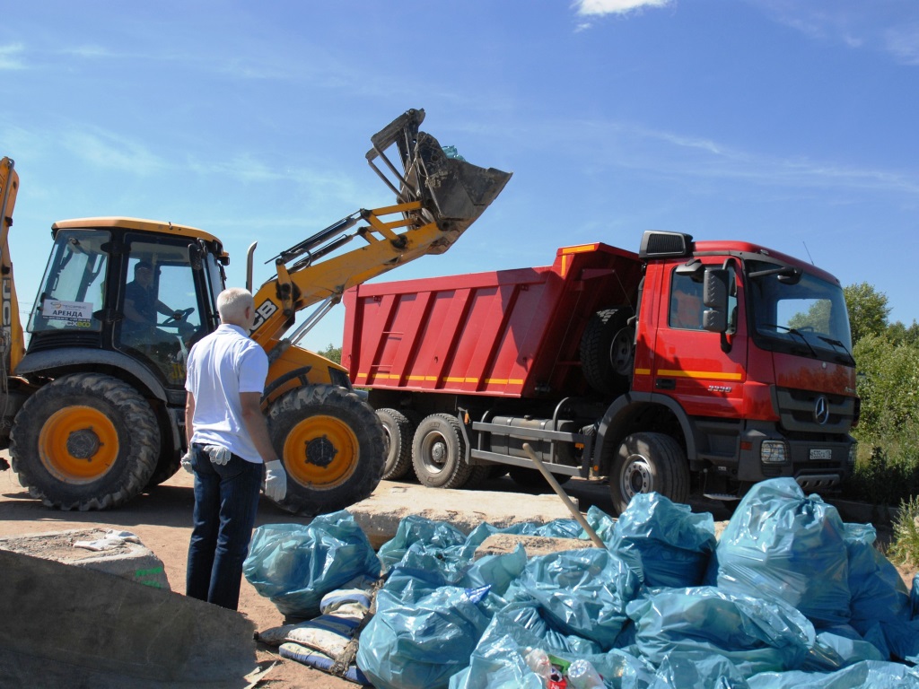 Фото В Бурятии планируют ввести льготы по вывозу мусора, в том числе из сел с побережья Байкала