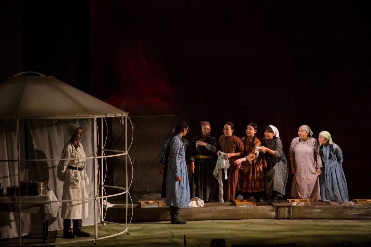 Фото Спектакль Бурятского драмтеатра вышел в финал театральной премии «Золотая маска»