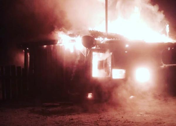 Фото В Бурятии огонь уничтожил отделение почты