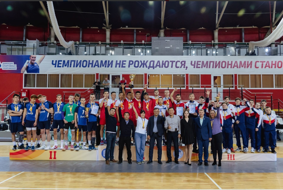 Фото В Бурятии студенты БГУ завоевали «золотой дубль» международного турнира по волейболу