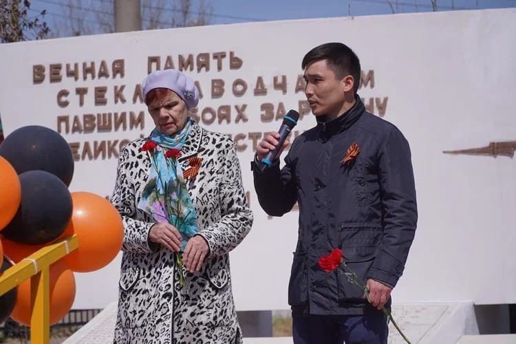 Фото Торжественный митинг в честь Дня Победы прошел в Советском районе Улан-Удэ