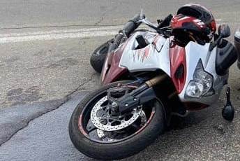 Фото Мотоциклист впал в кому после ДТП с собакой в Бурятии