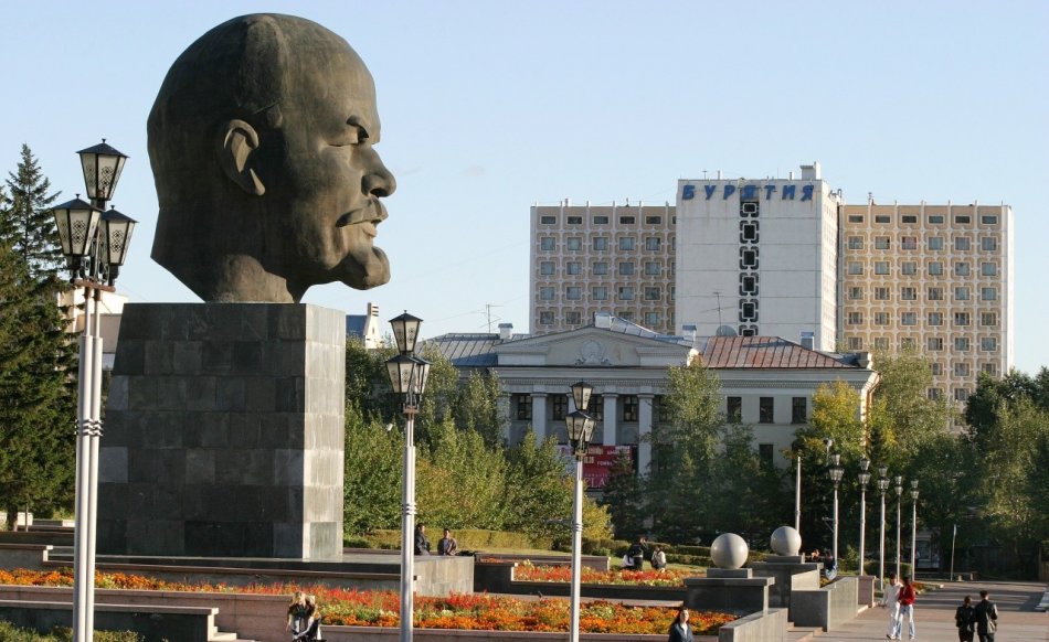 Фото Ленин видит всё: 49 лет со дня открытия самой огромной головы вождя