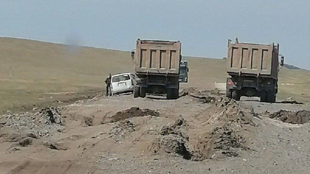 Фото В Бурятии срочно выделят деньги на восстановление дороги в Еравнинском районе