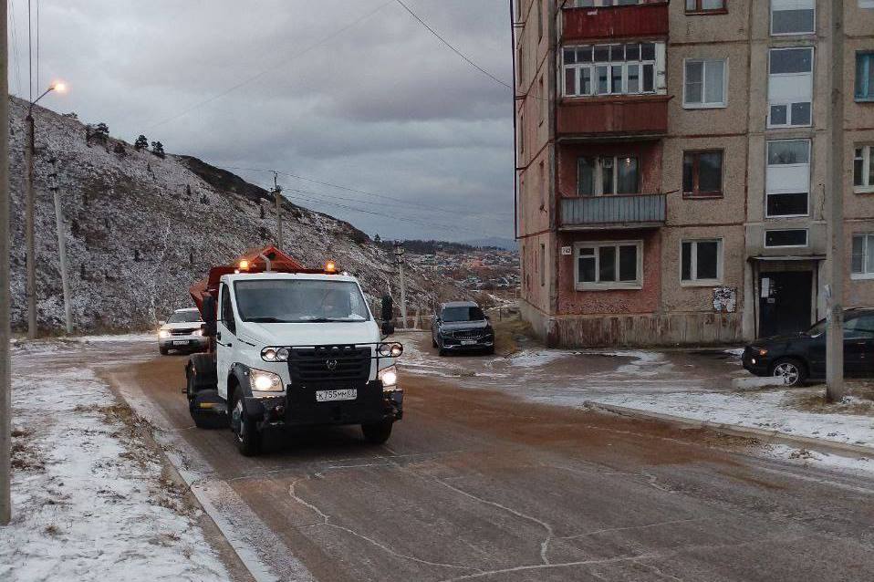 Фото Бурприроднадзор напомнил про запрет использования реагентов на дорогах 