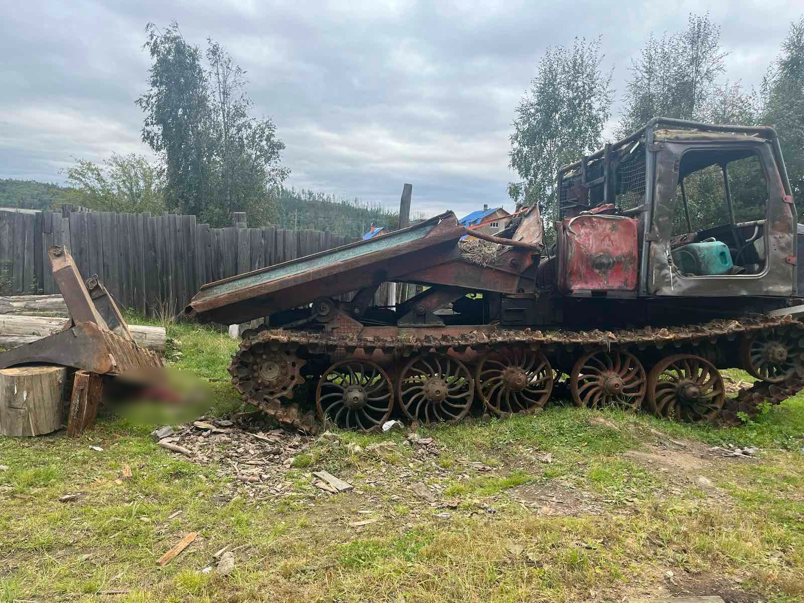 Фото В Бурятии девочку насмерть придавило отвалом от трактора